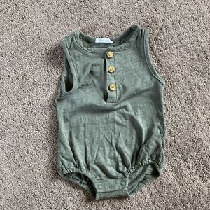 Olive 0-3 month romper